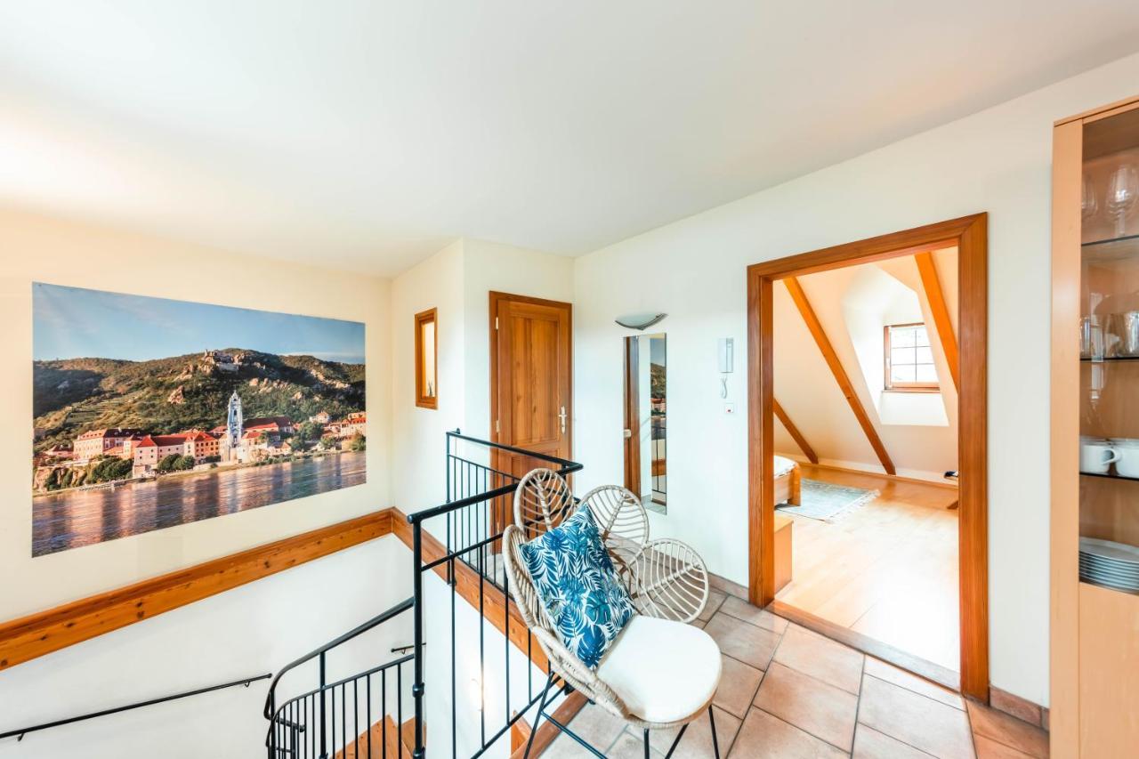 Smile Apartments Mit Donaublick Duernstein Exterior photo