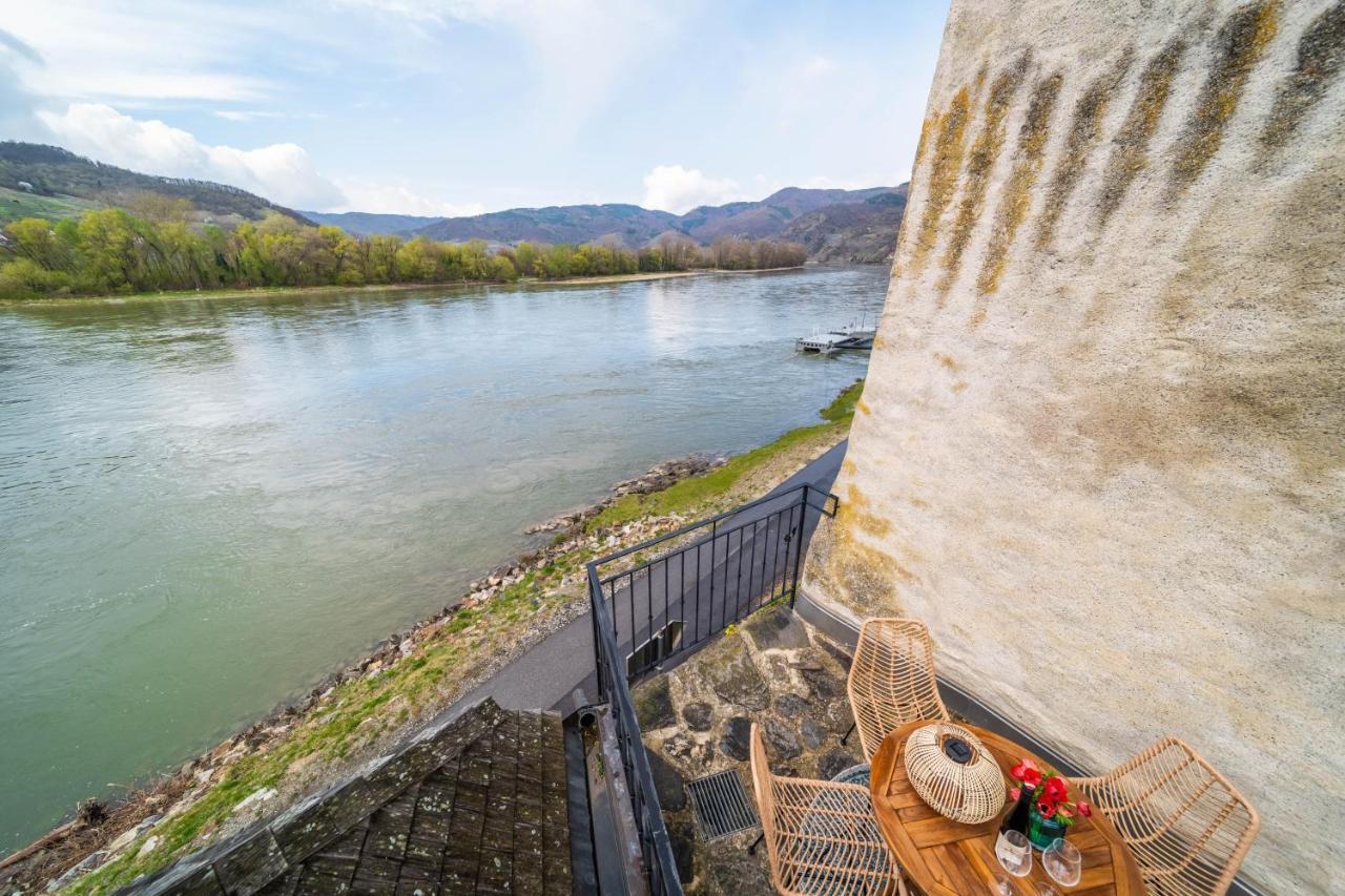 Smile Apartments Mit Donaublick Duernstein Exterior photo