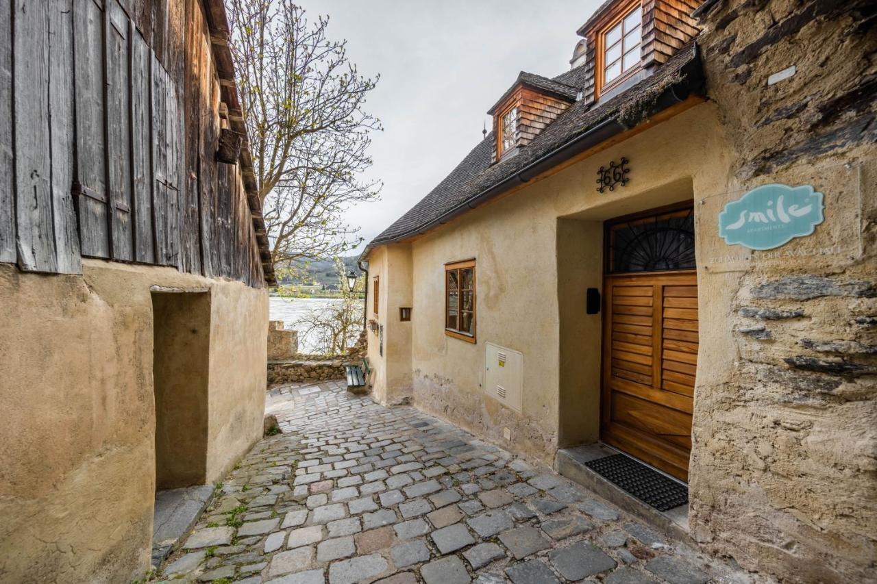 Smile Apartments Mit Donaublick Duernstein Exterior photo